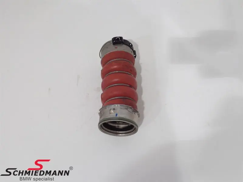 Charge air line. Turbo to Intercooler. 11617807987 11 61 7 807 987 7807987 | Viimeiset kappaleet